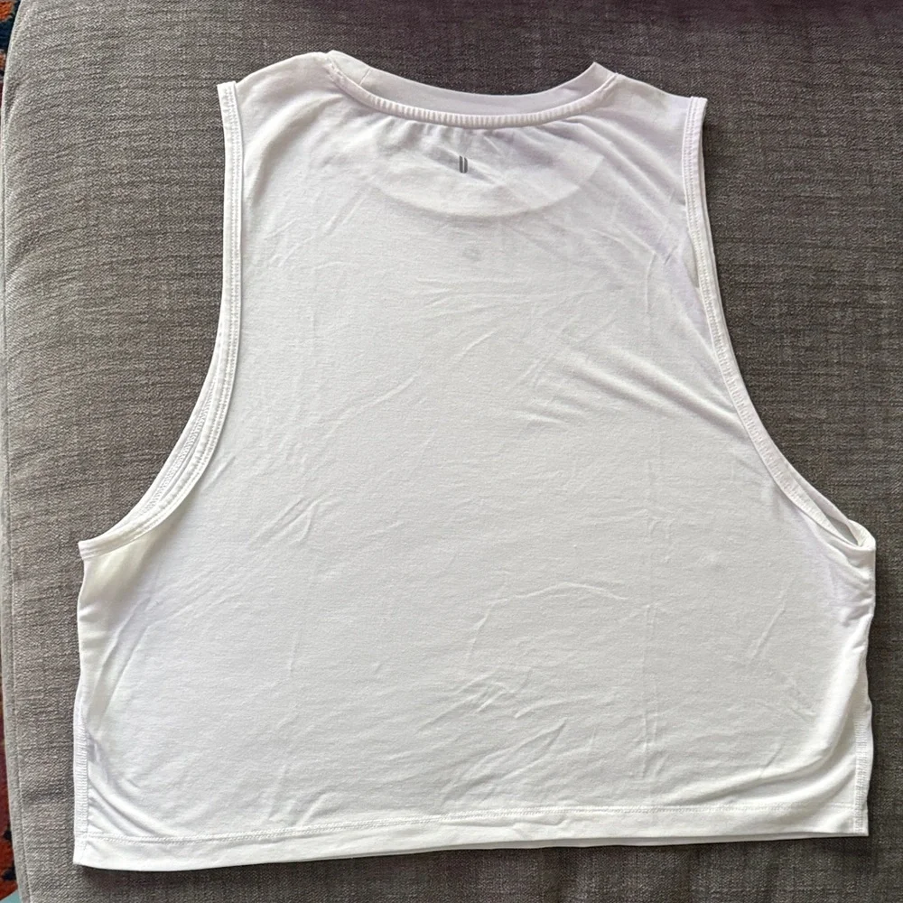 NOBULL Women's Muscle Tank - Picture 3 of 3